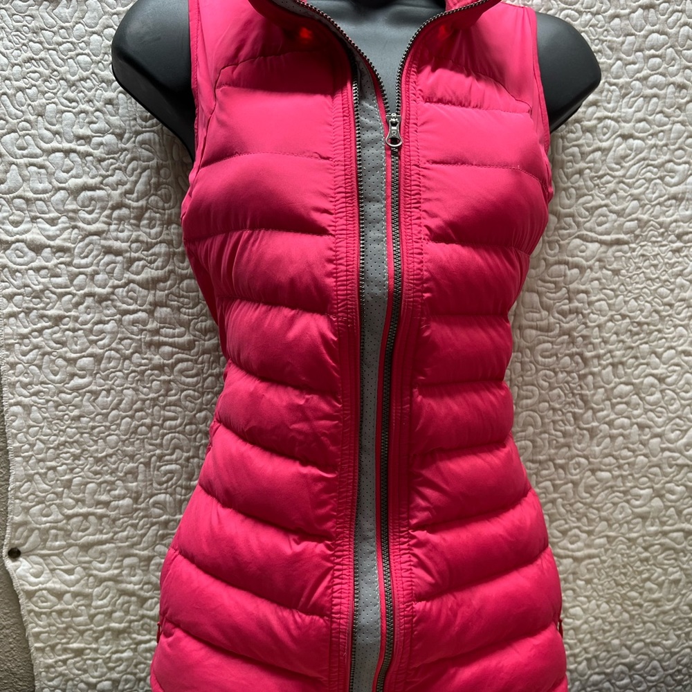 Lululemon fluffed up vest in hot pink 6